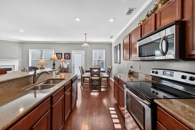 515 Rock Island Way, Lebanon, TN 37087