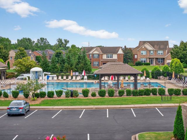 515 Rock Island Way, Lebanon, TN 37087