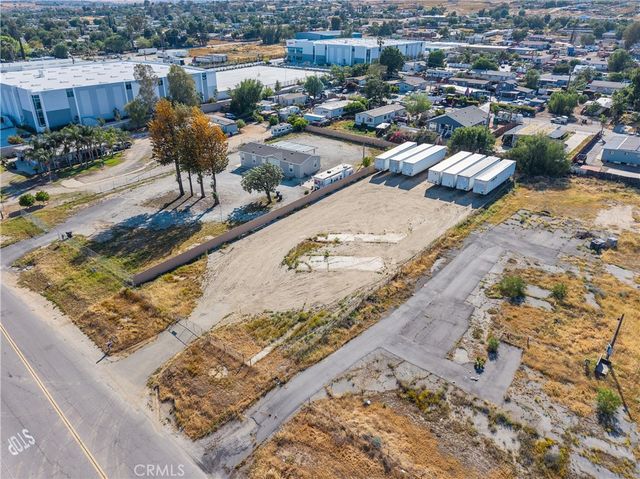 22985 Markham, Perris, CA 92570