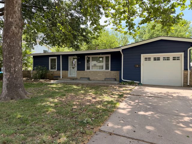 1439 N Community Dr., Derby, KS 67037