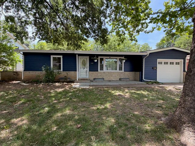 1439 N Community Dr., Derby, KS 67037