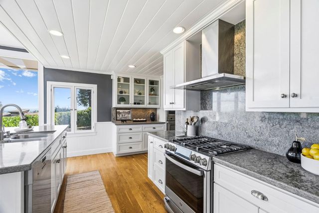 31 S Circle Dr, Santa Cruz, CA 95060