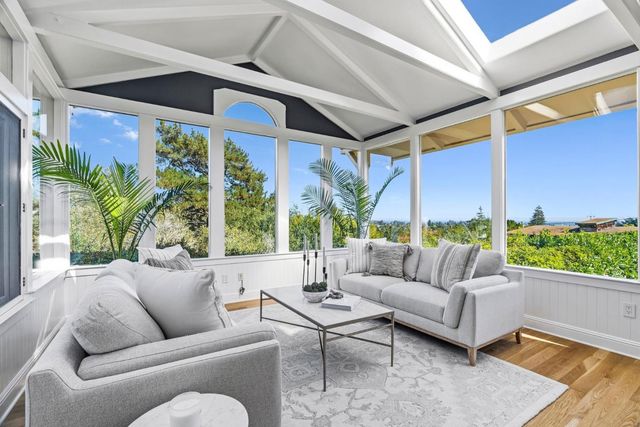 31 S Circle Dr, Santa Cruz, CA 95060