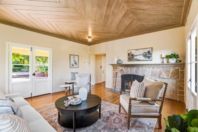 31 S Circle Dr, Santa Cruz, CA 95060