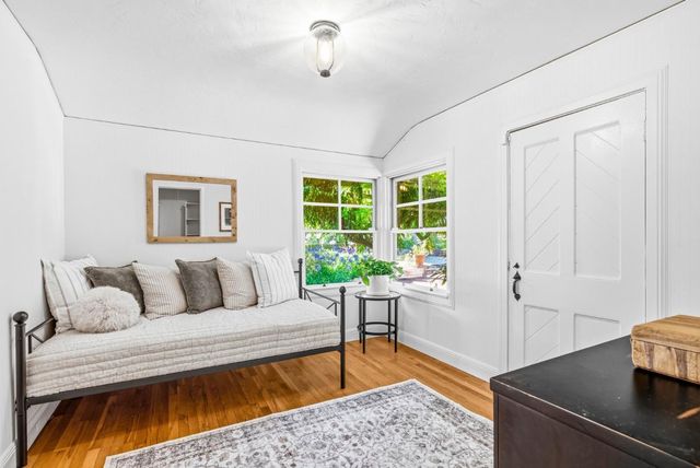 31 S Circle Dr, Santa Cruz, CA 95060