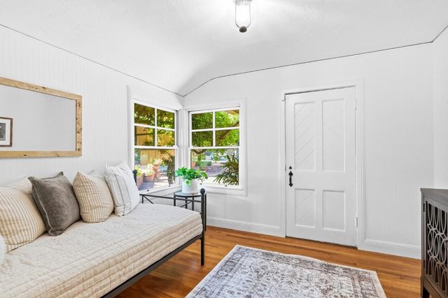 31 S Circle Dr, Santa Cruz, CA 95060