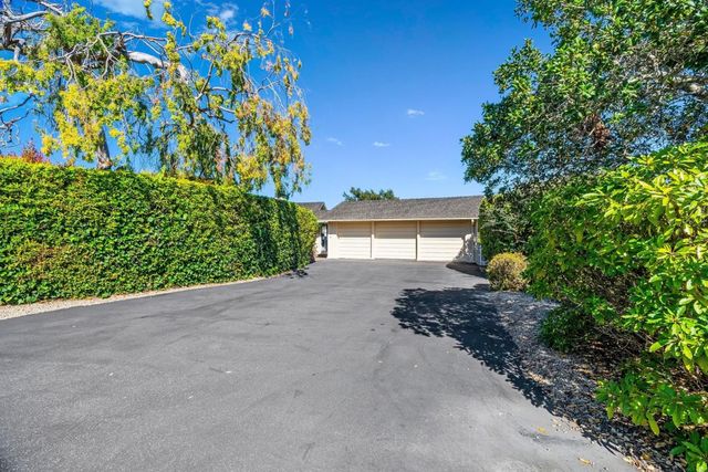 31 S Circle Dr, Santa Cruz, CA 95060