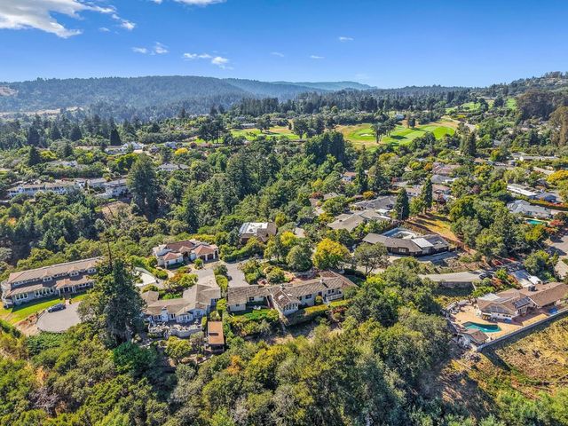 31 S Circle Dr, Santa Cruz, CA 95060
