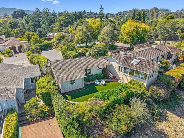 31 S Circle Dr, Santa Cruz, CA 95060