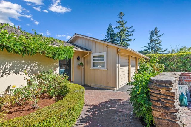 31 S Circle Dr, Santa Cruz, CA 95060