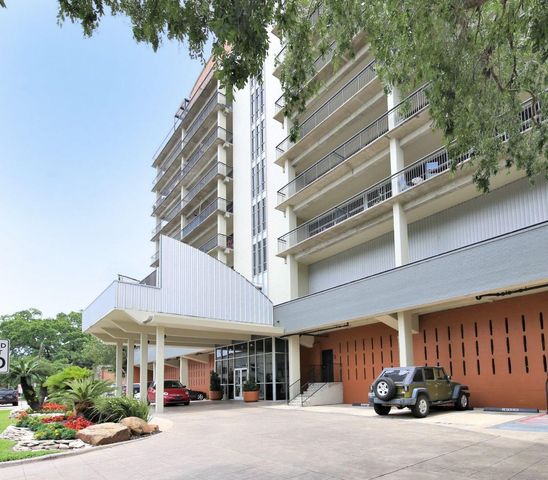 230 W Alabama 804, Houston, TX 77006