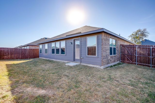 5828 Utopia Drive, Fort Worth, TX 76179