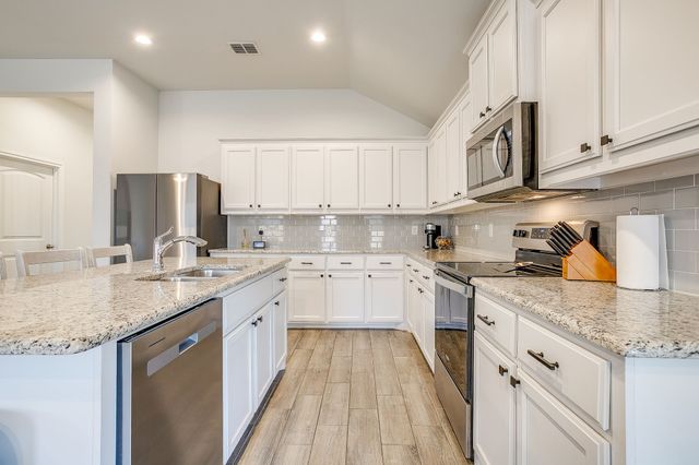 5828 Utopia Drive, Fort Worth, TX 76179