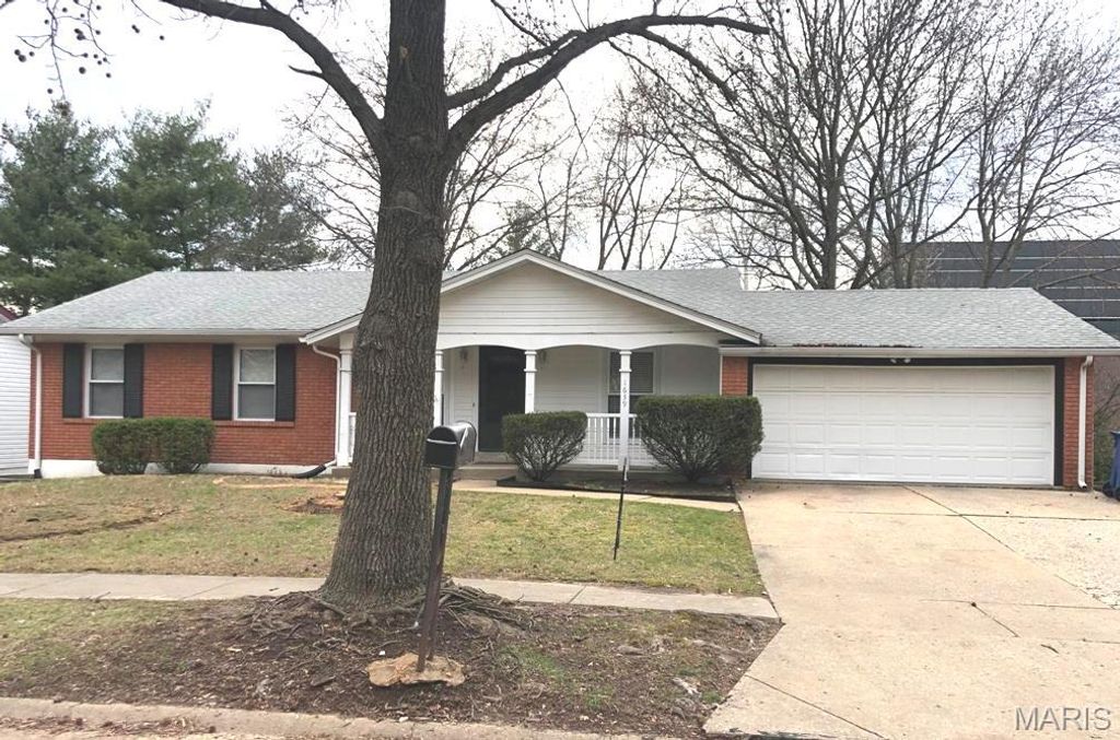 1639 Prestonpark Lane, Unincorporated, MO 63146