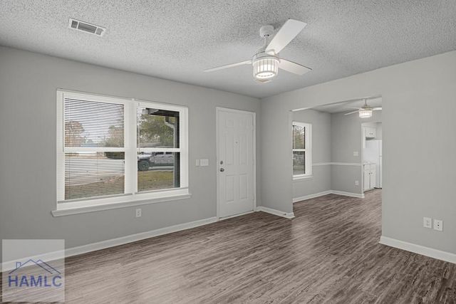 184 Sequoia Circle, Hinesville, GA 31313