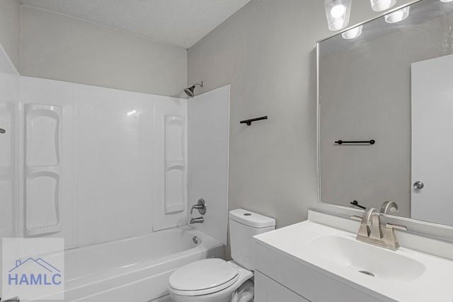 184 Sequoia Circle, Hinesville, GA 31313