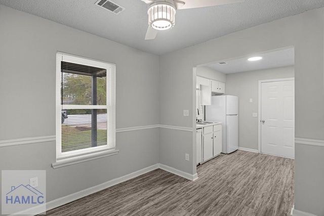 184 Sequoia Circle, Hinesville, GA 31313