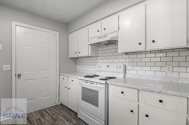 184 Sequoia Circle, Hinesville, GA 31313