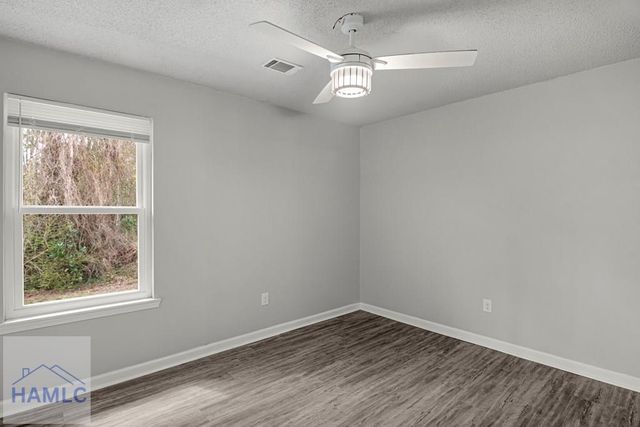 184 Sequoia Circle, Hinesville, GA 31313