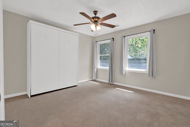 4 Holly Downs Court NW, Atlanta, GA 30318