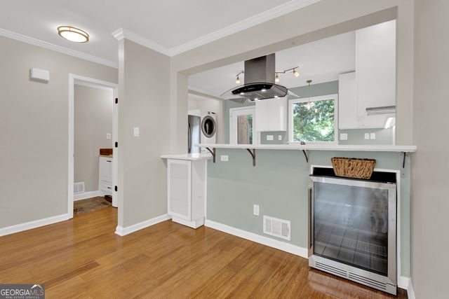 4 Holly Downs Court NW, Atlanta, GA 30318