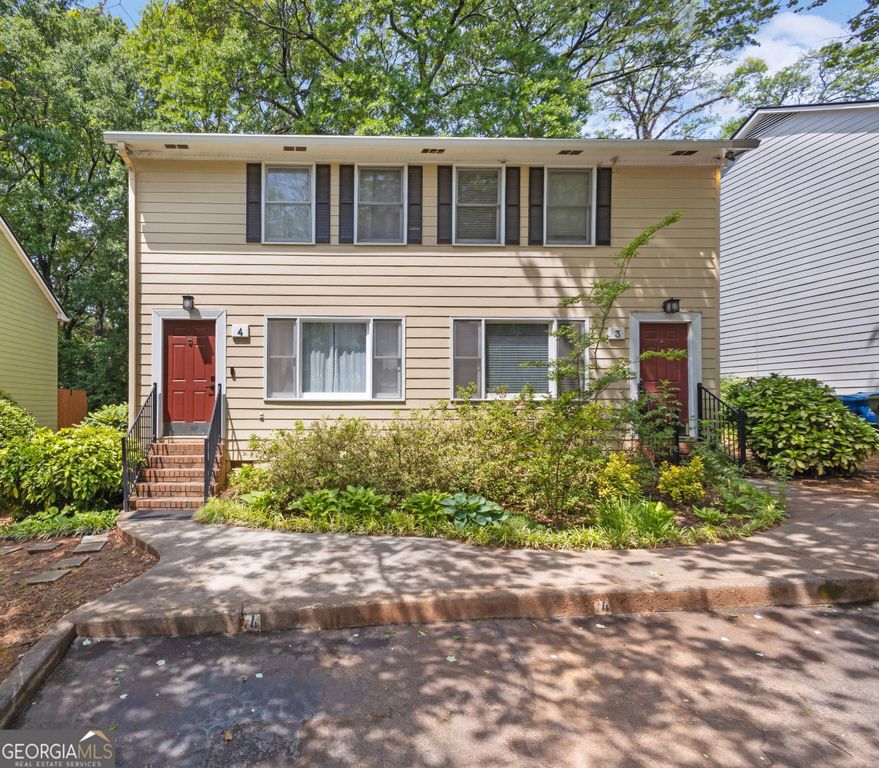 4 Holly Downs Court NW, Atlanta, GA 30318