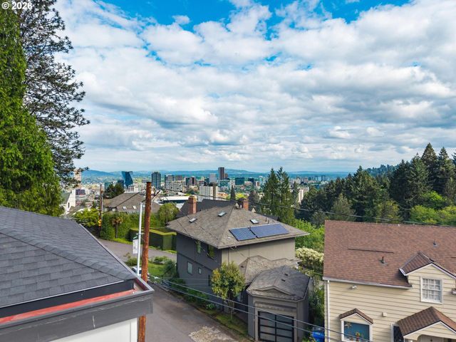 2537 Nw MILDRED St, Portland, OR 97210