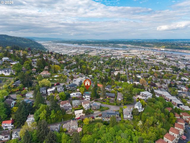 2537 Nw MILDRED St, Portland, OR 97210