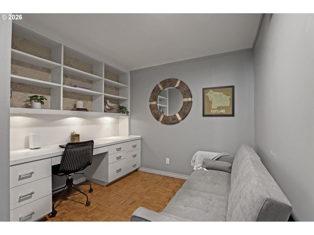 2537 Nw MILDRED St, Portland, OR 97210