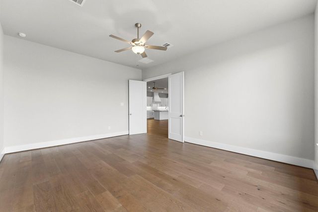 124 El Paso Bend, New Waverly, TX 77358
