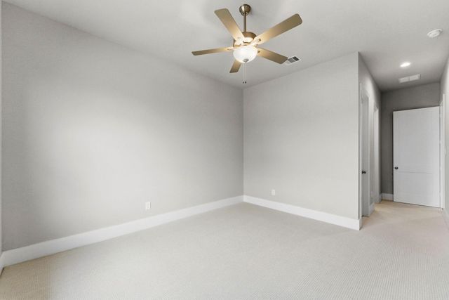 124 El Paso Bend, New Waverly, TX 77358