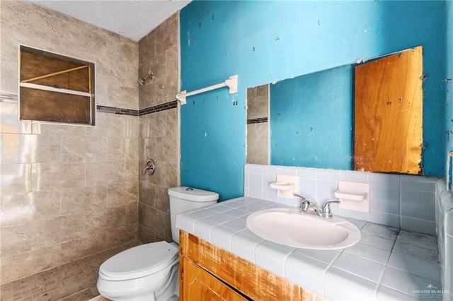 101 W Pike Boulevard, Weslaco, TX 78596