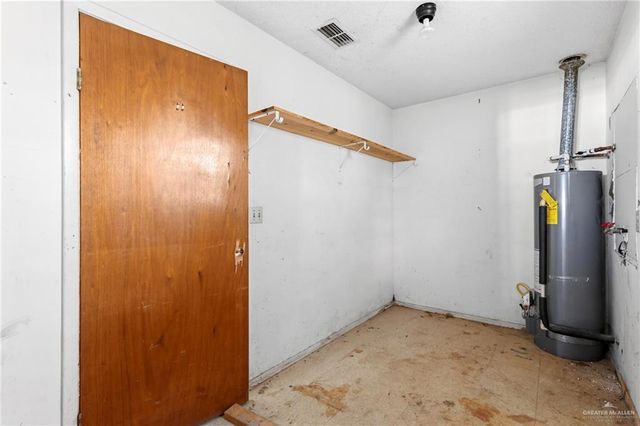 101 W Pike Boulevard, Weslaco, TX 78596