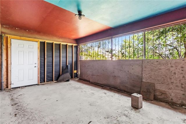 101 W Pike Boulevard, Weslaco, TX 78596