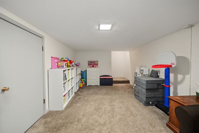 2213 Quincy, Salina, KS 67401