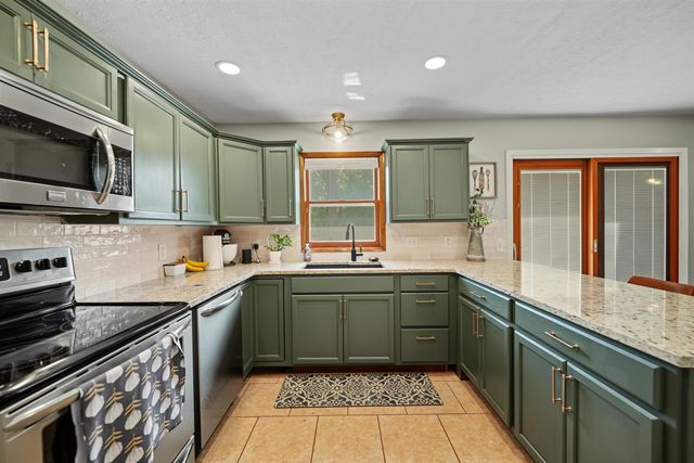 2213 Quincy, Salina, KS 67401