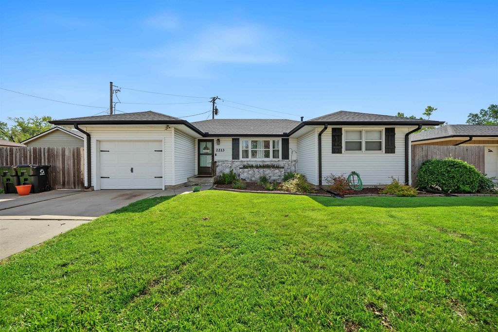 2213 Quincy, Salina, KS 67401