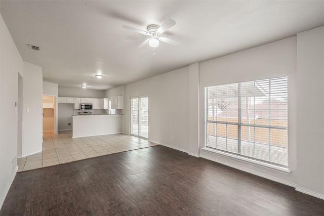 1411 Prentice Street, Arlington, TX 76018