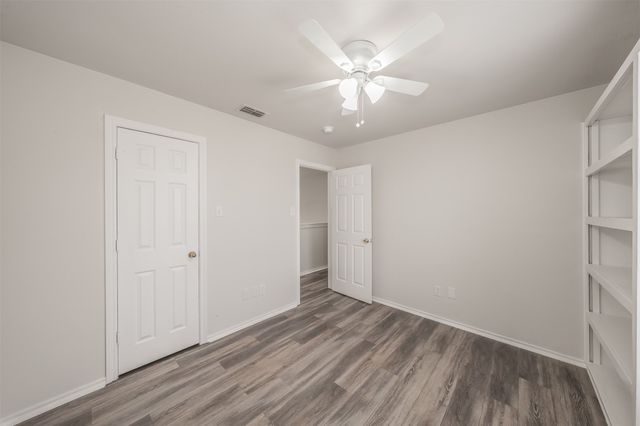 1411 Prentice Street, Arlington, TX 76018