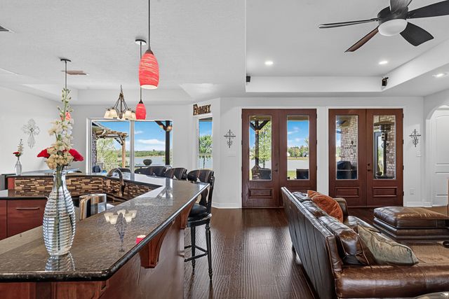 331 Deerfield Lake Circle, Longview, TX 75605
