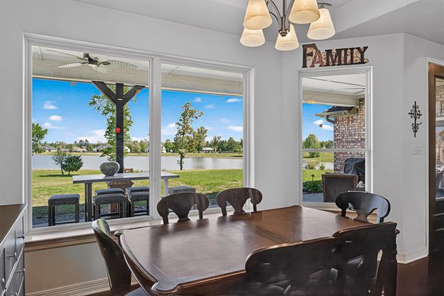 331 Deerfield Lake Circle, Longview, TX 75605