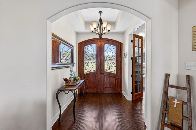 331 Deerfield Lake Circle, Longview, TX 75605