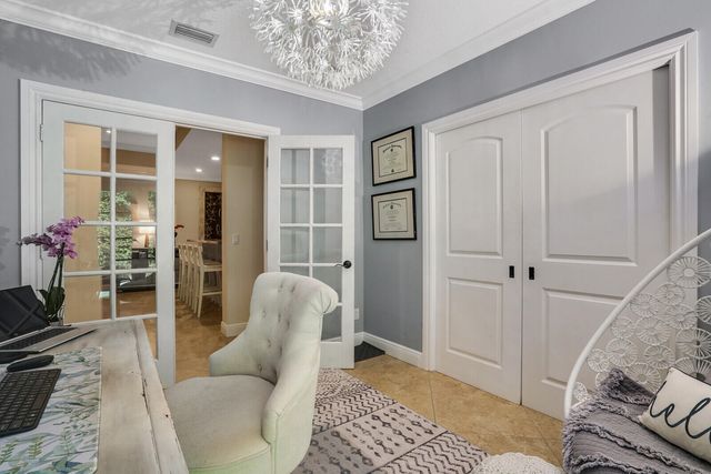715 SW 25th Place, Boynton Beach, FL 33435