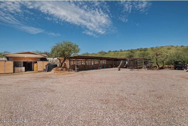 3197 N Edith Place, Nogales, AZ 85621