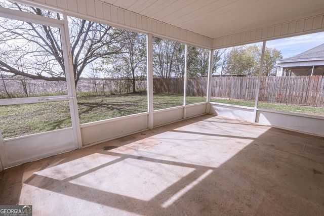 222 Summerstone Bend, Byron, GA 31008