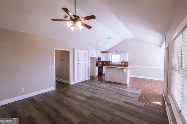 222 Summerstone Bend, Byron, GA 31008