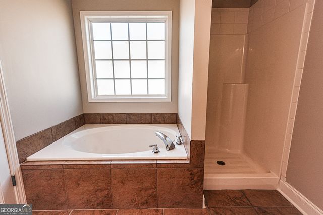 222 Summerstone Bend, Byron, GA 31008