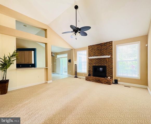 120 CROSS FOXES DR, Fort Washington, MD 20744