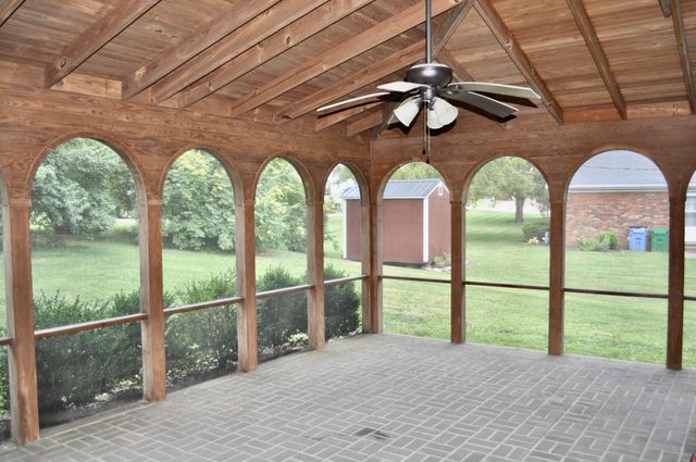 573 Valleybrook Drive, Danville, KY 40422