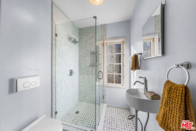 2615 Canyon Drive, Los Angeles, CA 90068